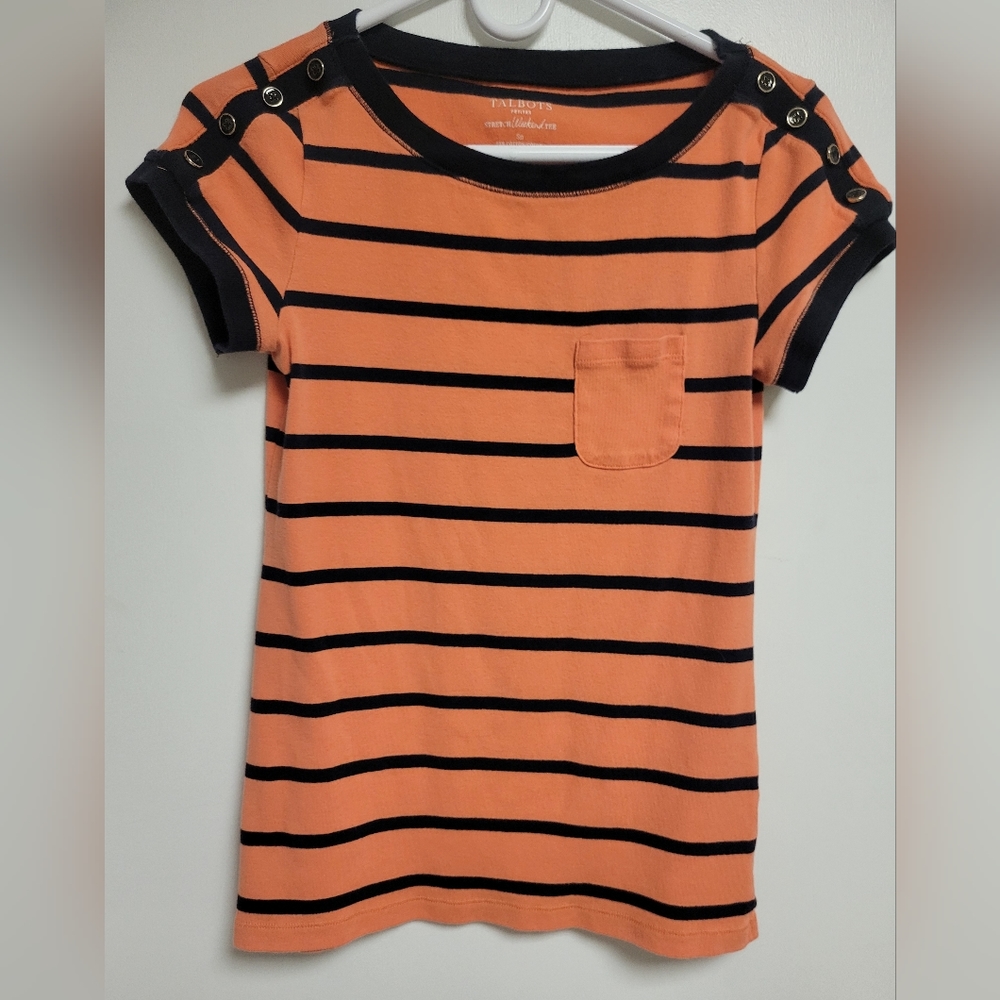 Talbots petite orange and black button shoulder tshirt